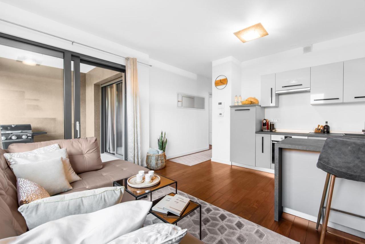 Luxury New With Private Garden Near The Beach! Apartman *